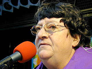 40 Pfarrerin <b>Helga Trösken</b>, Mitglied der Synode der Evangelischen Kirche in <b>...</b> - 2004-03-20-1-2102